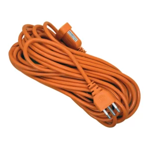 Alargador Philco XT49 color naranja, enrollado, con enchufe macho de tres pines redondos y toma hembra rectangular y cable grueso extendido sobre fondo blanco. Alargador / Extensión Eléctrica.
